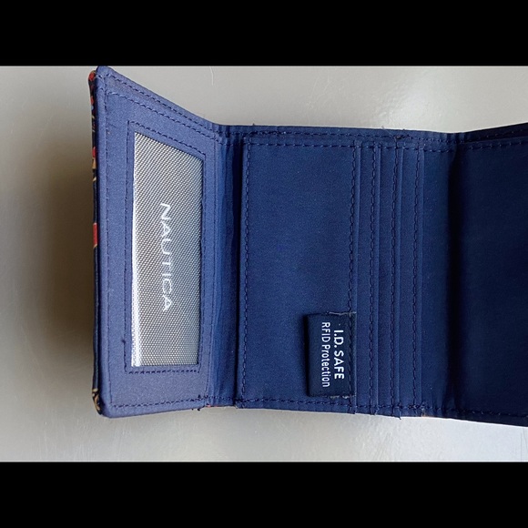 Nautical wallet. - Picture 8 of 13